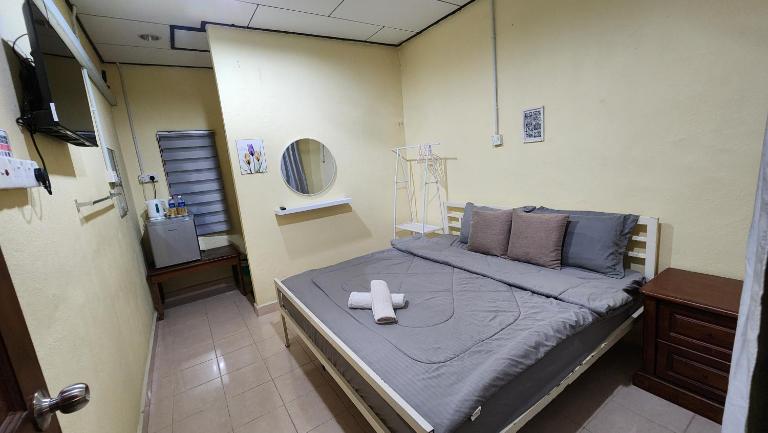Lagenda Resthouse Cenang Beach - Bed and Breakfast Pantai Cenang