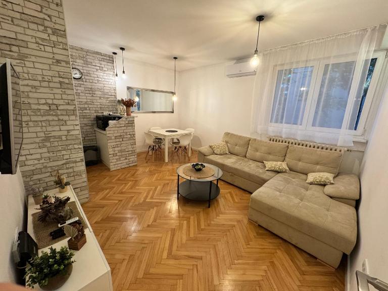 Aurora - Ferienwohnung Belgrad