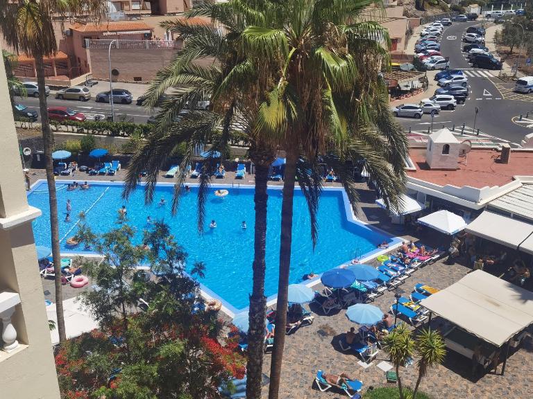 Deluxe Apart Castle Harbour - B&B Los Cristianos