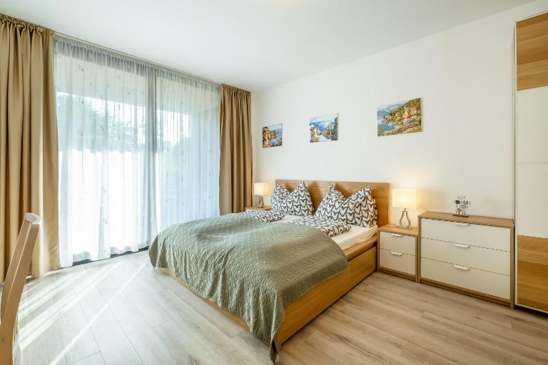 Family Fun Siófok Azúr Port With Free Wellness - B&B Siófok