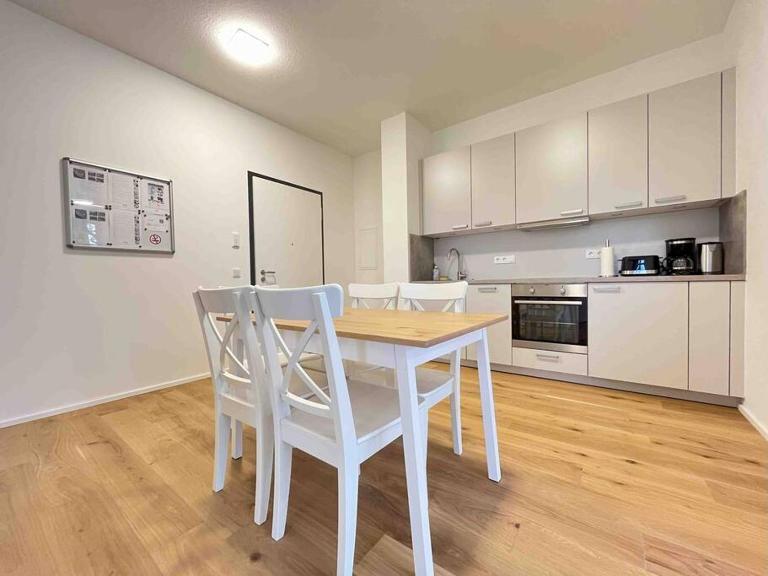 AM1036 - Moderne Monteurwohnung mit Balkon - B&B Amberg