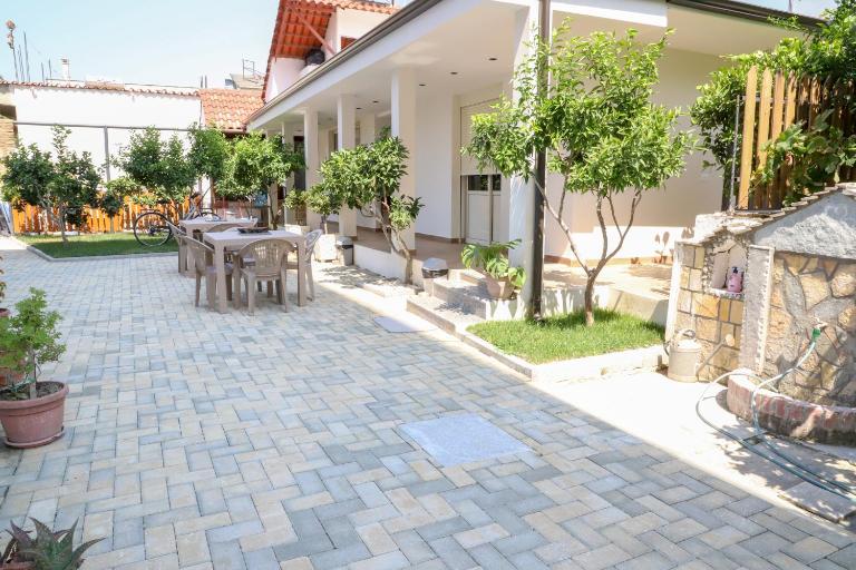 Guest House ESANBJA - B&B Berat