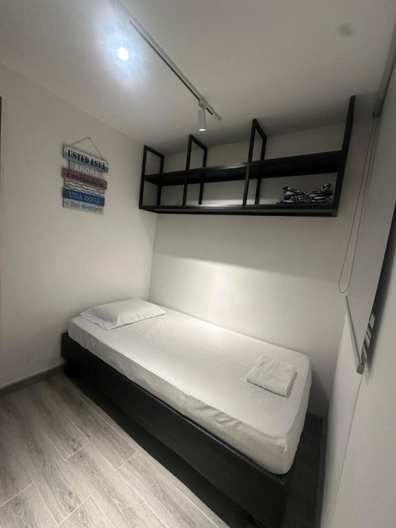 Moderno APTO con Vista 5 Estrellas Wifi Fast & CHECK IN AUTONOMO - Chambres d'hôtes Cali