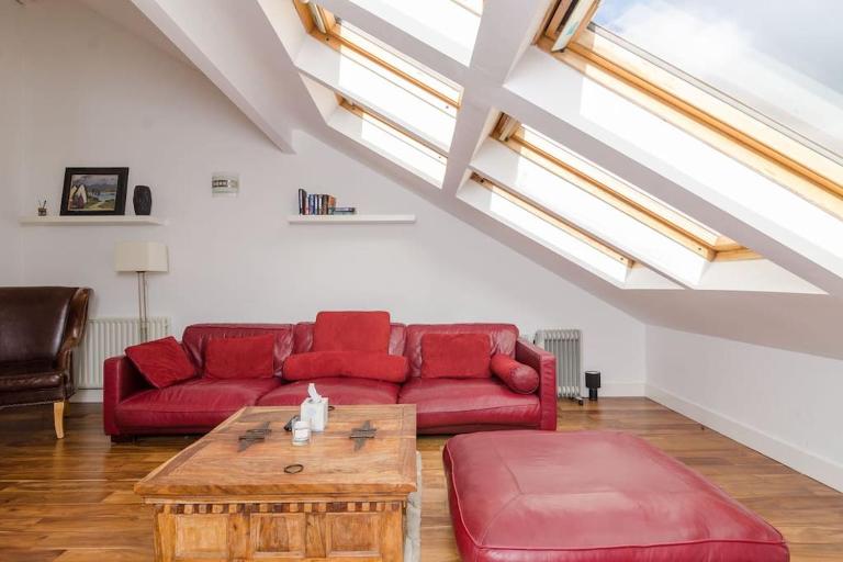 4 stars Rating Tourist board certified Spacious penthouse Apartment - B&B Belfast