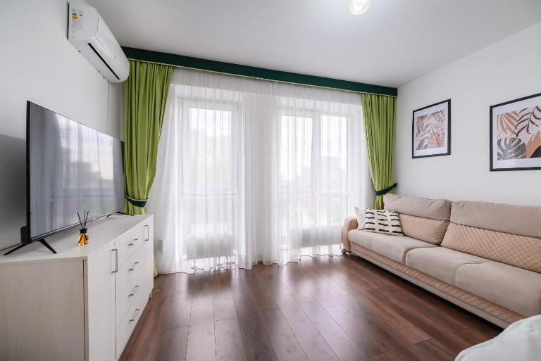 2-х ком. квартира в ЖК Абая 130 - B&B Gul’dala