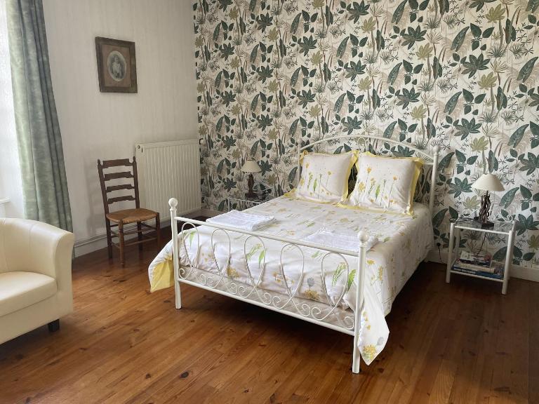 B&B Chambres d'hôtes Ferme Mahyas - Ferienwohnung Saint-Jean-de-Savigny