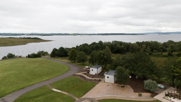 LakEscape - Waterfront Self- Catering Cabins - B&B Enniskillen