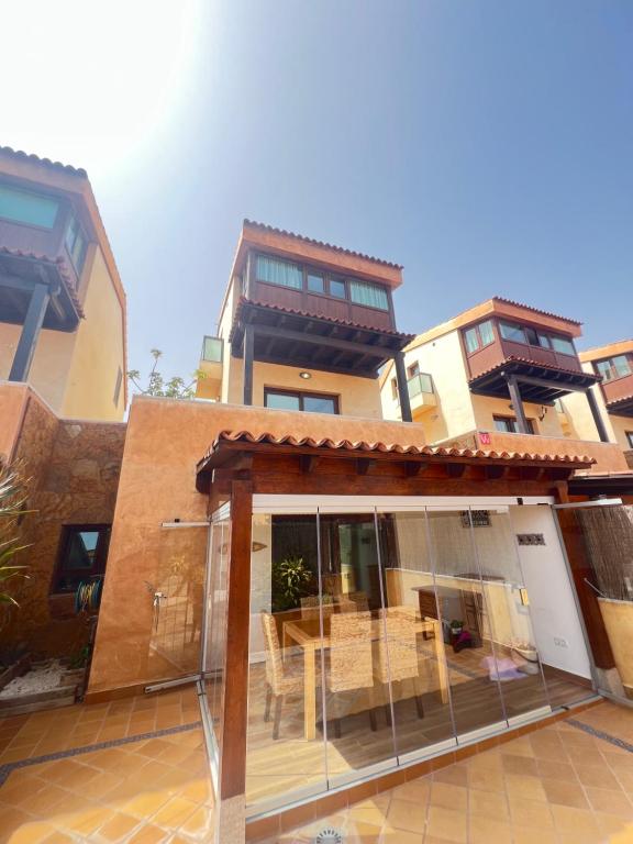 Tinajas Penthouse Views - Bed and Breakfast Corralejo