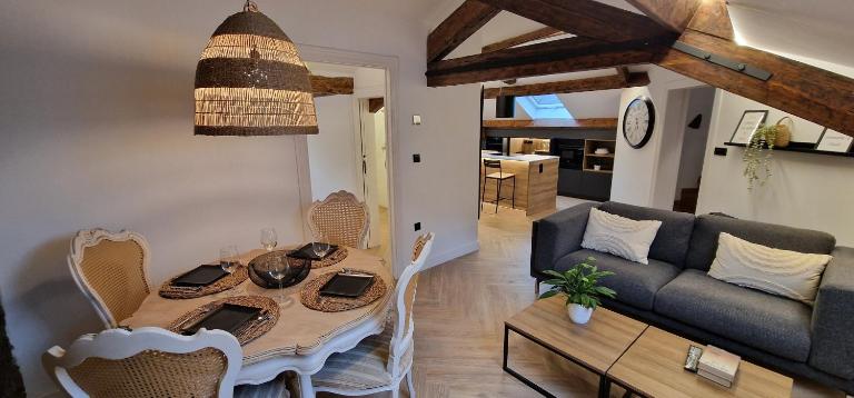 La Mutua Gijón - Lujo en el Centro - Espectacular 3 habitaciones Puerto-Playa - Wifi - B&B Gijón