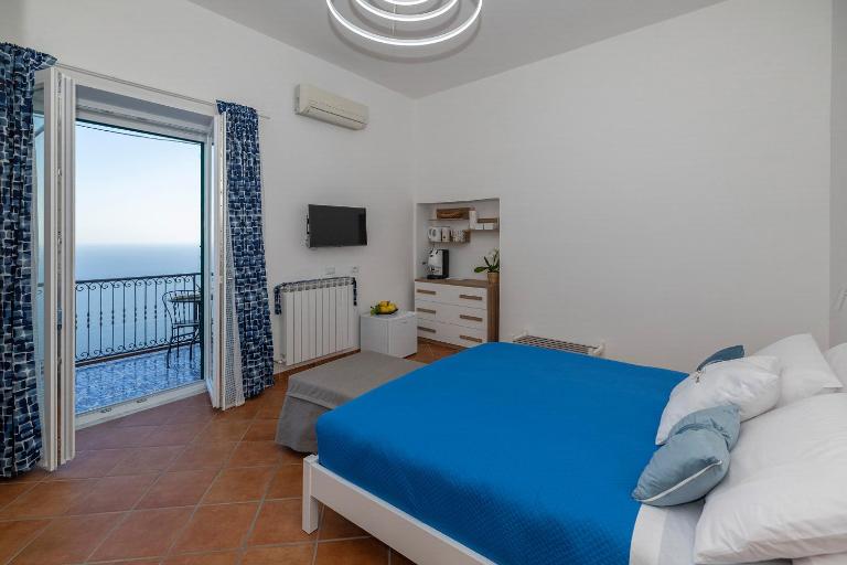 Rosy's Room - B&B Furore