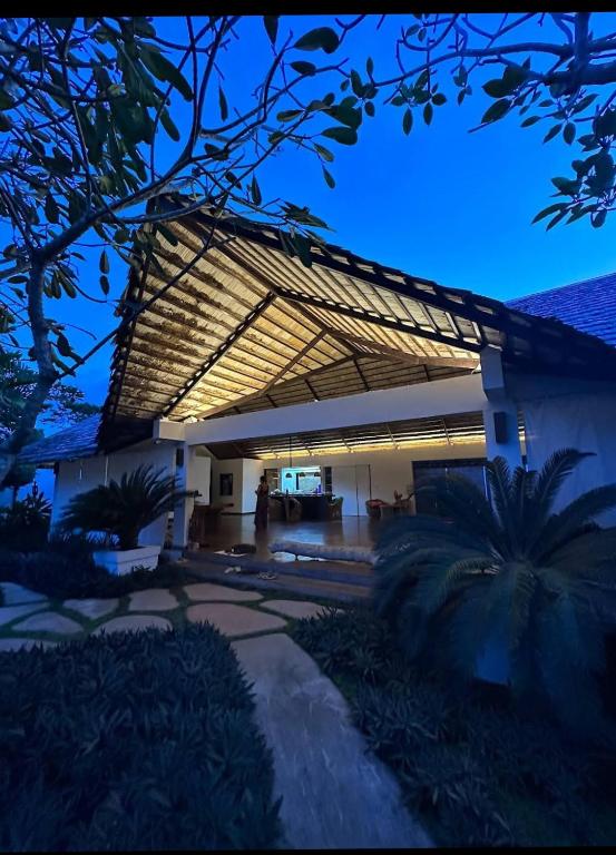Villa Kalachuchi V.K - B&B Puerto Princesa