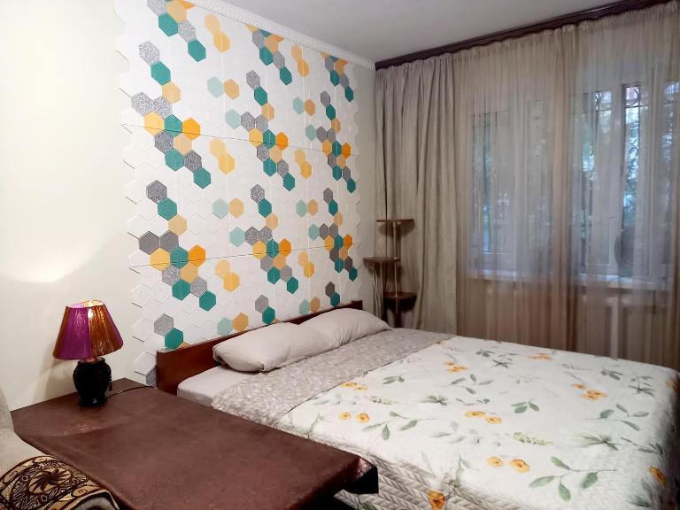 "Ботанический сад" Тихий район Квартира - Chambres d'hôtes Almaty