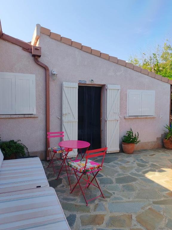Casa Davia. Studio indépendant meublé. - B&B Furiani