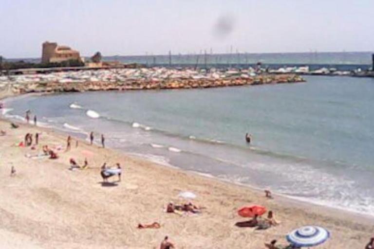 Disfruta frente al mar, a 50 metros, y desconecta - Bed and Breakfast Torre de la Horadada