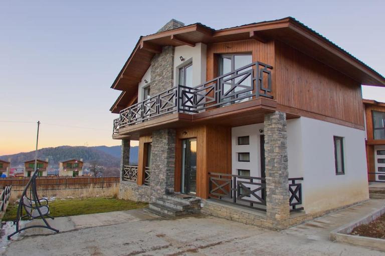Private villa in Bakuriani - B&B Bakuriani