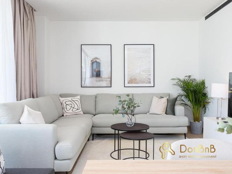 Nice apartment in Higuerón West - Bed and Breakfast Fuengirola