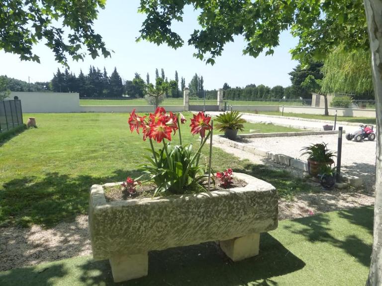 Mas Aubert - Bed and Breakfast Eyragues