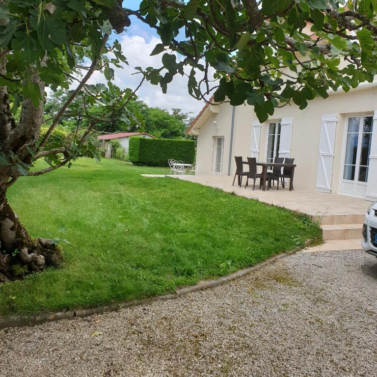 Logement indépendant chez l'habitant, situé dans les Pyrénées - Bed and Breakfast Bordères-sur-l'Échez