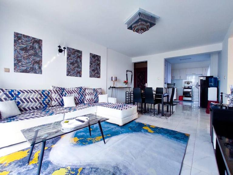 The Crooner Lounge - B&B Nairobi