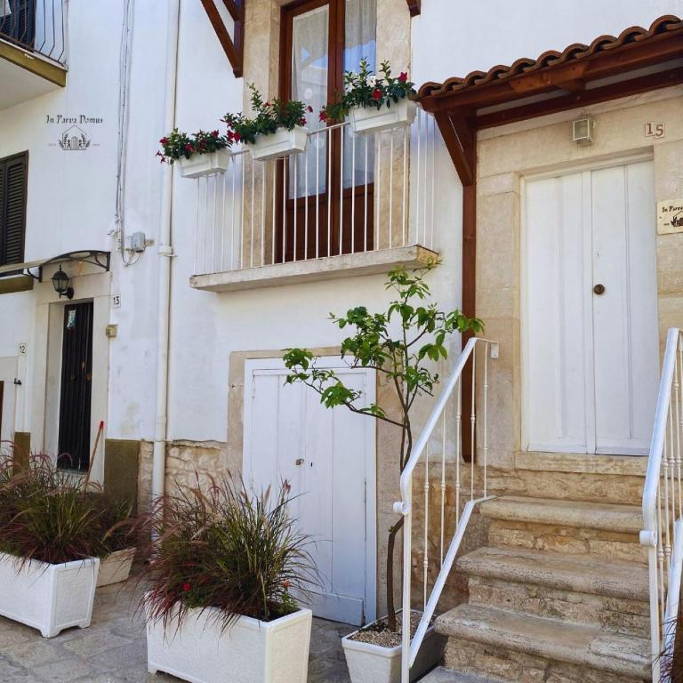 In Parva Domus - Cute and Central Mini Suite Apt - Ferienwohnung Bitonto
