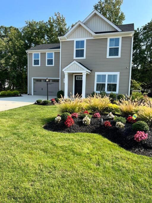 Family Friendly 4BR Home Near Ft Gregg Adams VSU - B&B Petersburg