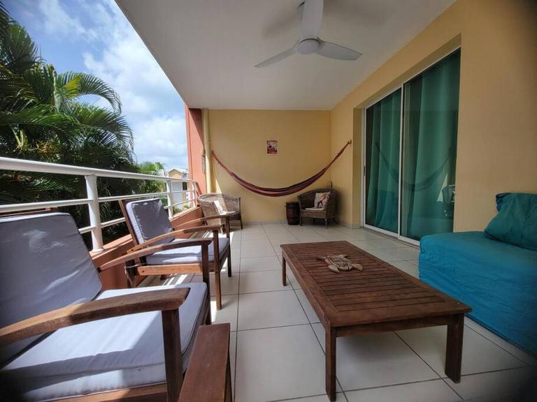 Agréable appartement à 2 pas de la mer - B&B Les Trois-Îlets