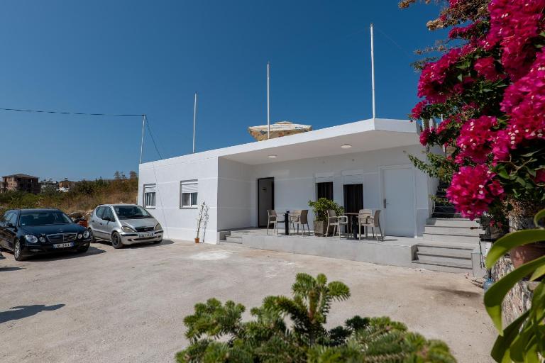 Albdea Apartment & Rooms - Bed and Breakfast Sarandë