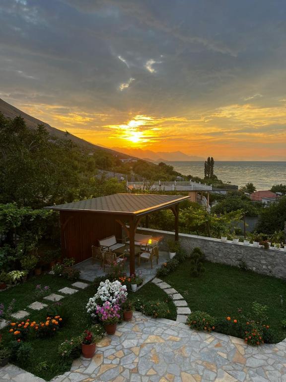 Aloha House - Bed and Breakfast Shkodër