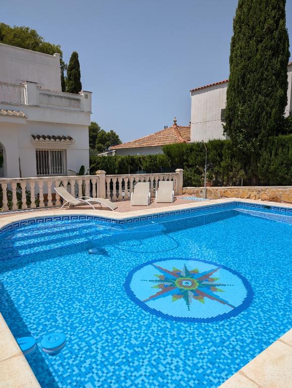 Chalet independiente con piscina - B&B La Cañada