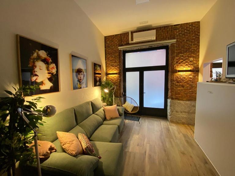 Céntrico. Atocha-Lavapiés. Nuevo. 100% Equipado. - B&B Madrid