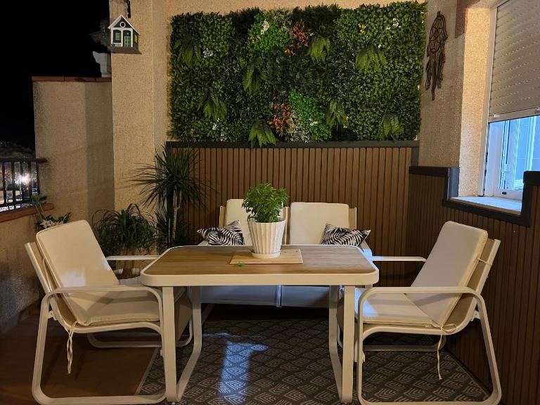 appartement neuf et bien placé - B&B Las Gabias