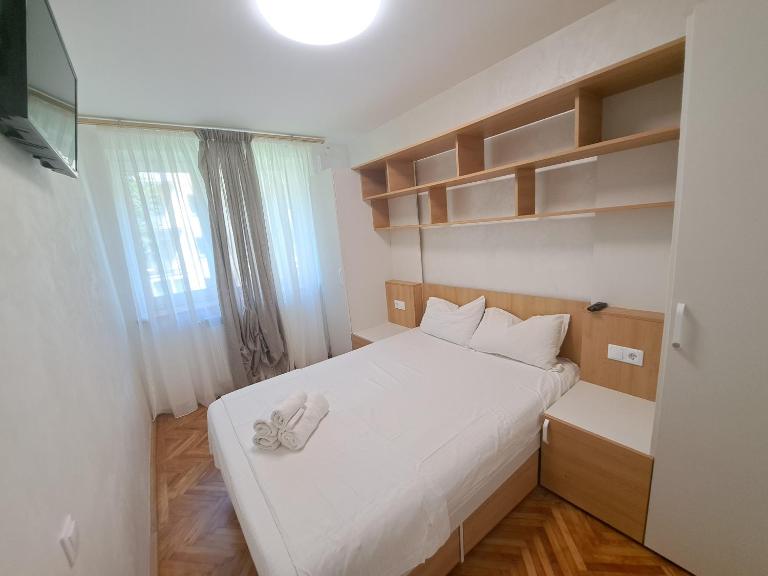 Charmante 2 Zimmer Wohnung zentrumsnah im wunderbaren Hermannstadt - Ferienwohnung Hermannstadt