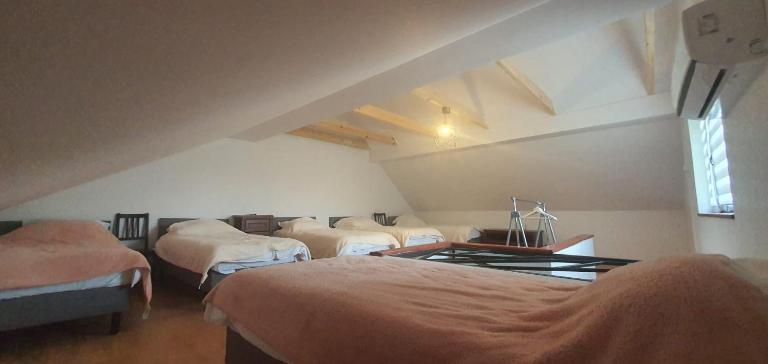 Jaga Family Apartment air conditioner and free parking - B&B Cracovia
