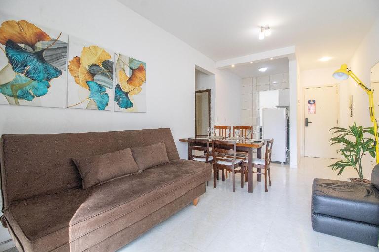 NVR62B - Quadra Mar, Sacada, 2 Dorm, Climatizado - Chambres d'hôtes Balneário Camboriú