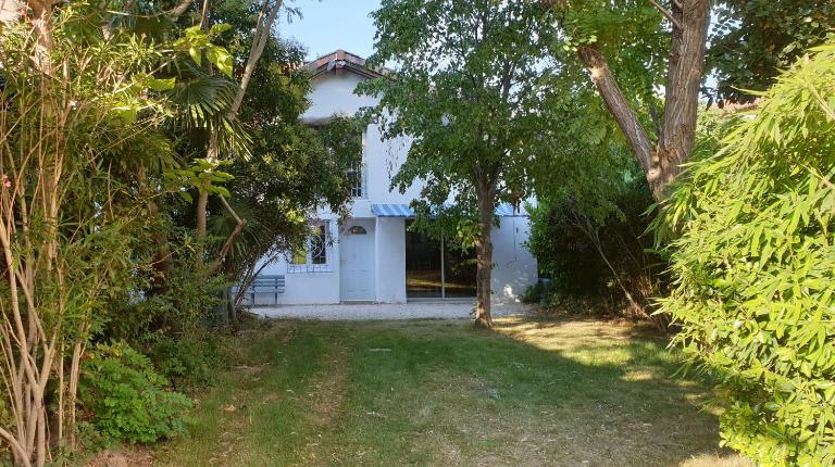 LA PETITE BICOQUE au fond du jardin - Bed and Breakfast Quillan