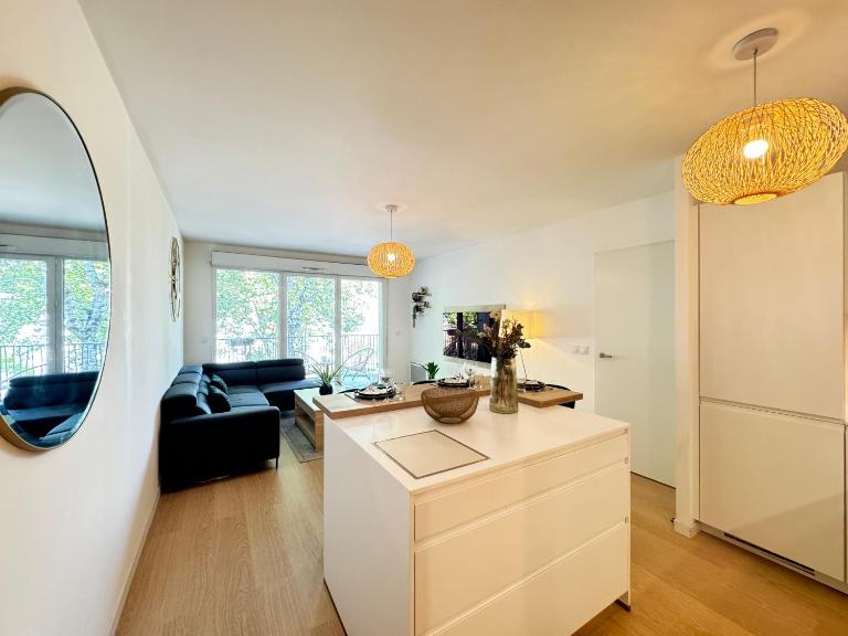 L'Hibiscus - centre ville - parking - 2p - Ferienwohnung Le Mans