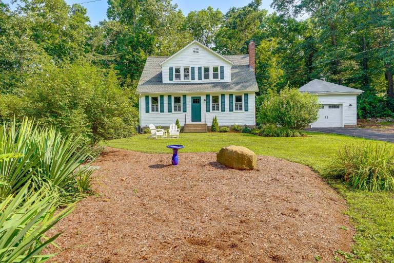 2 Mi to Dtwn: 2-Acre Retreat w/ Large Yard! - Chambres d'hôtes Madison