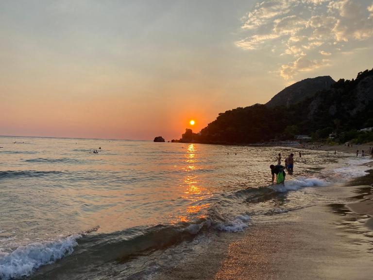 Glyfada Beach Escape - Corfu - B&B Glyfáda