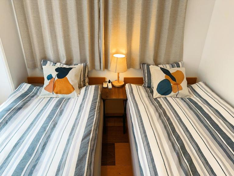 Sunnice hostel Central Shinsaibashi Walk to Dotonbori Easy Kyoto & Nara - B&B Osaka