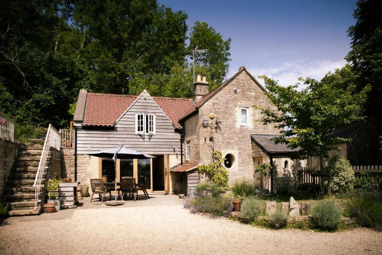 Cotswolds AoNB Cottage- Modern Renovation- Sleeps8 - B&B Bath