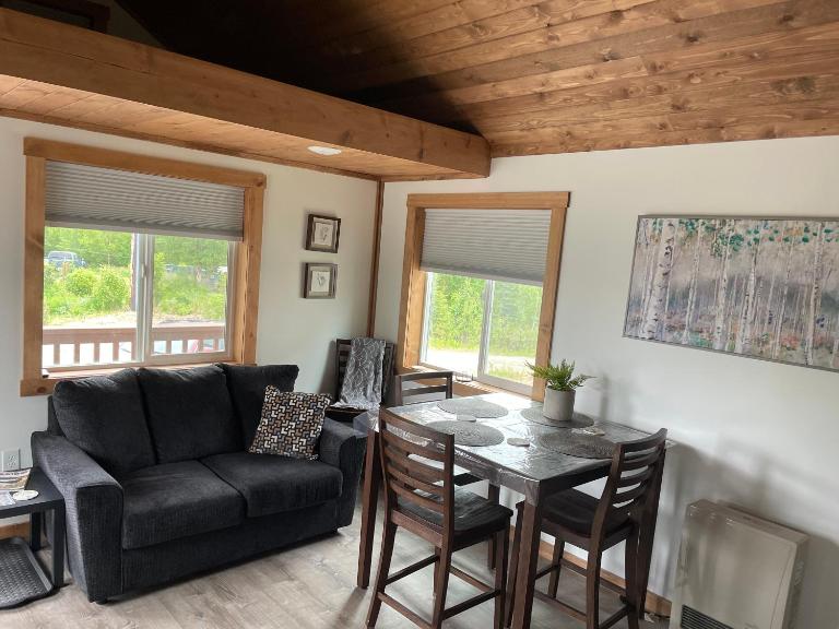 Peaceful Acres Cabin 6 - Soldotna, AK - B&B Kasilof