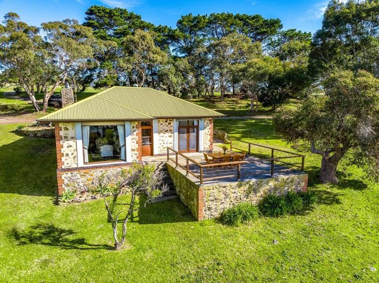 Rustic Cottage - Bed and Breakfast Waitpinga