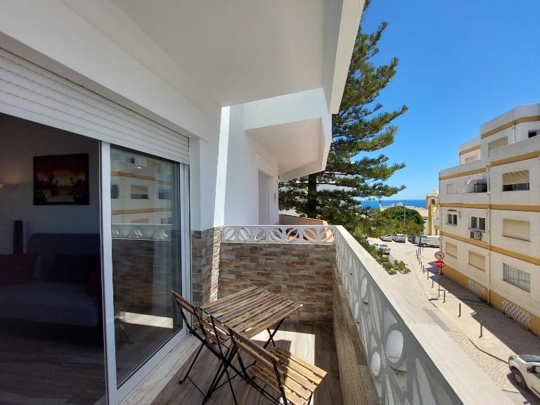 Sea View 2-beds 'Estrela' Apartment - Praia da Luz - B&B Senhora da Luz
