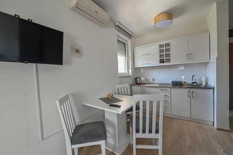 Zlatnik Vrnjačka Banja - B&B Vrnjačka Banja