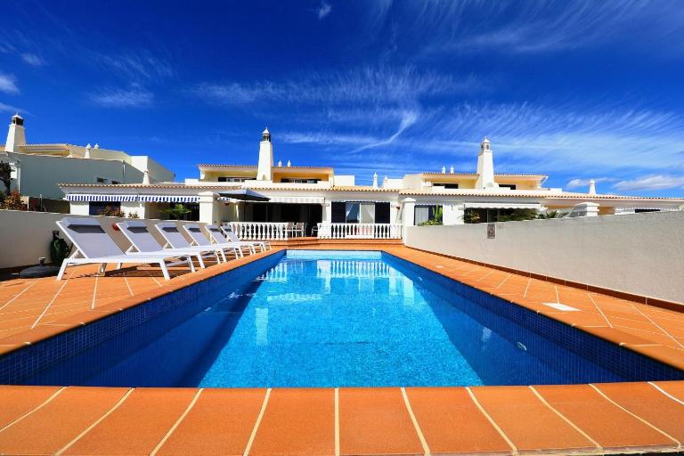 Bela Vivenda-pretty Family Villa With Pool & Golf - B&B Castro Marim