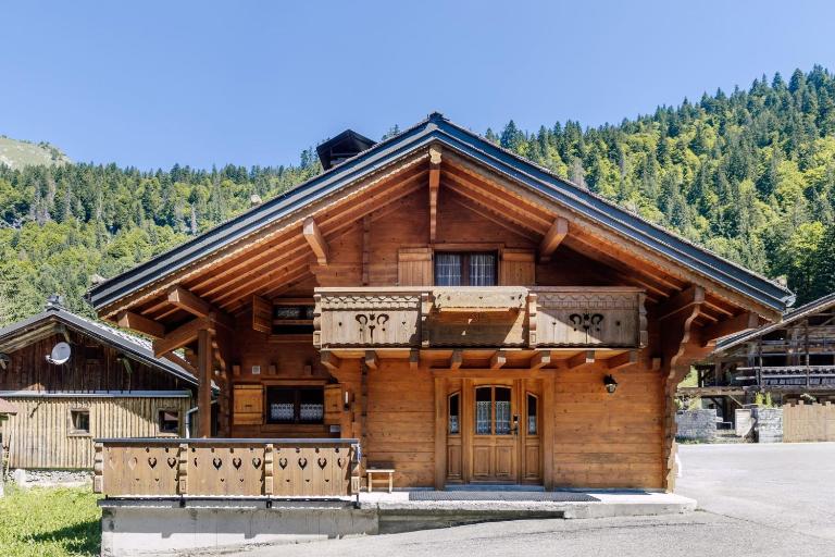 Le Cosy, Ardent Montriond, ski aux pieds - B&B Montriond