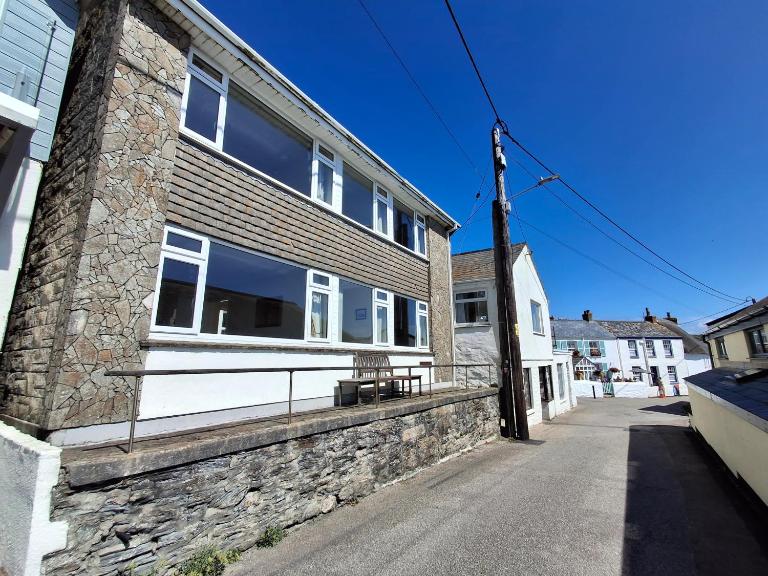 Loe Bar Bottom - B&B Porthleven