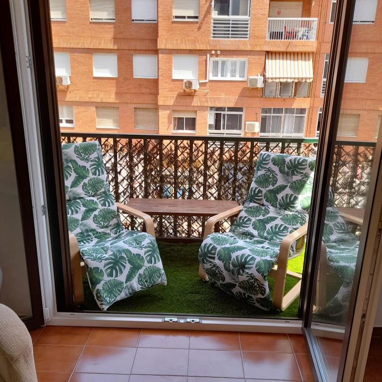 APARTAMENTO ZAPILLO ALMERIA 100 METROS DE LA PLAYA - B&B Almería