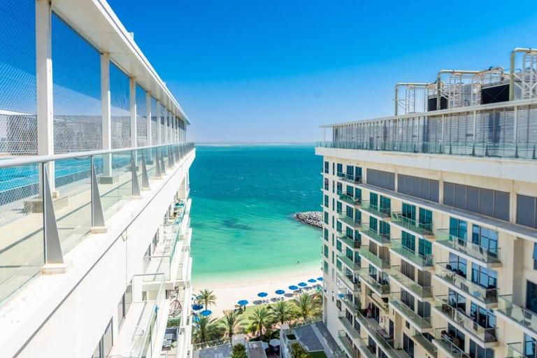 Oceanfront Coastal Apartment - B&B Ras Al Khaimah