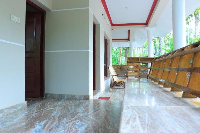 Silent Villas - Bed and Breakfast Varkkallai